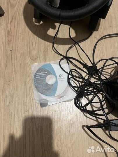 Игровой комплект Logitech руль,педали,кпп