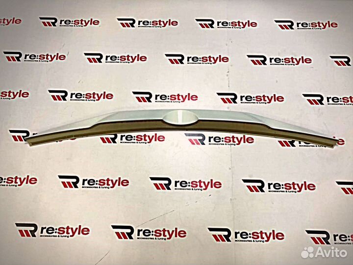 Спойлер Под стекло Prado 150 новый стиль