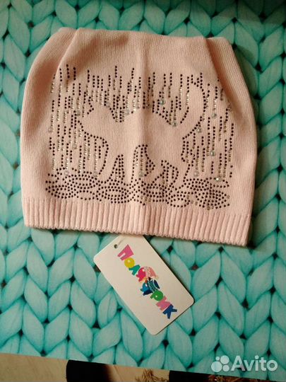 Шапочка для девочки-1шт.на 3-4года. Новая