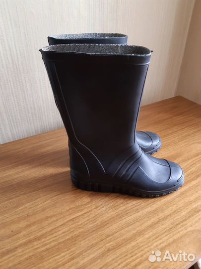 Резиновые сапоги