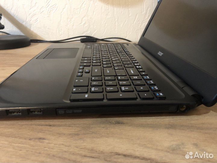 Ноутбук Acer Aspire e1 572g