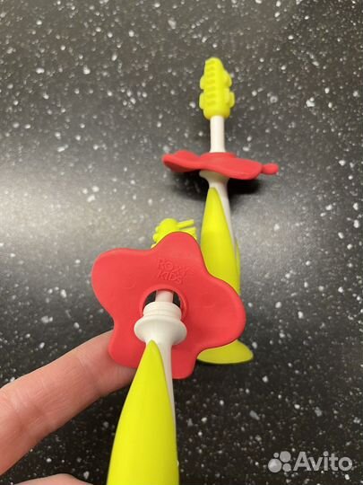 Зубная щетка прорезыватель Roxi-kids