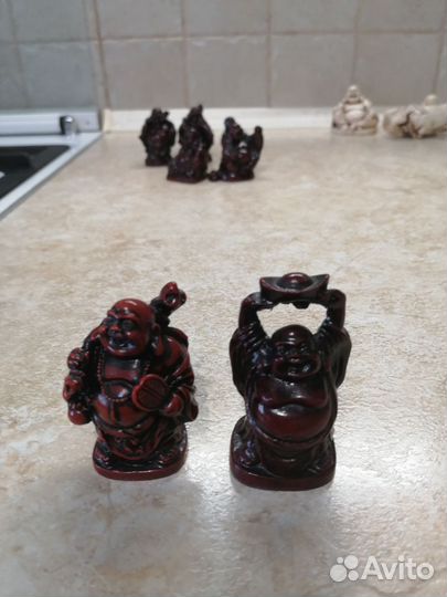 Статуэтка будды