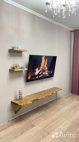 Консоль, полка навесная с живым краем из слэба