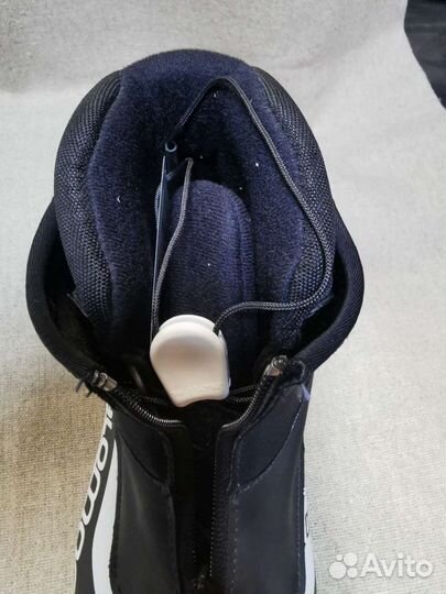 Ботинки лыжные