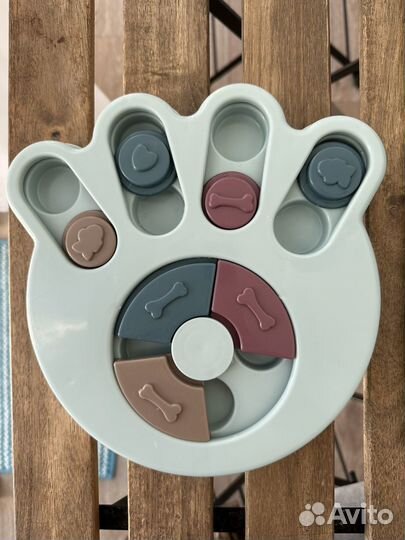 Игрушка-кормушка для животных