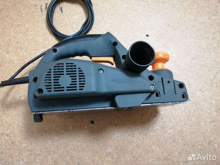 Рубанок электрический