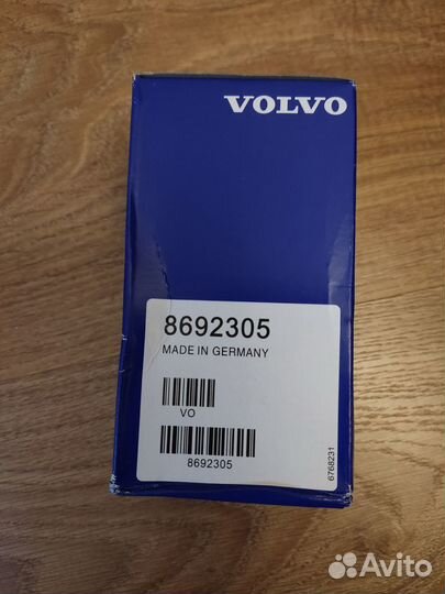 Фильтр масляный Volvo 8692305