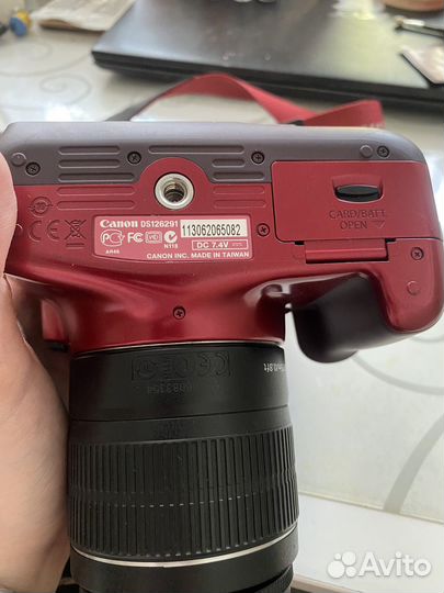 Компактный фотоаппарат canon eos 1100D