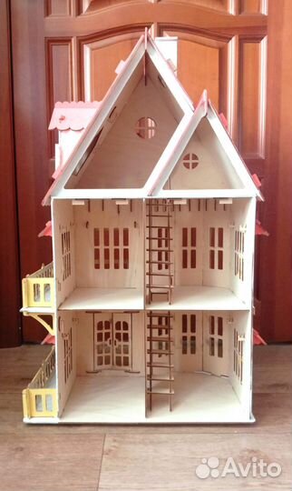 Кукольный домик с мебелью
