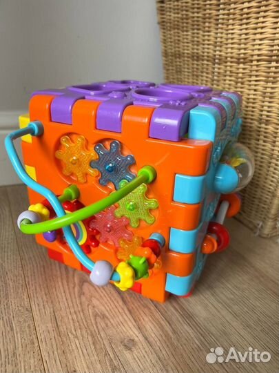 Развивающие игрушки Мегакуб сортер