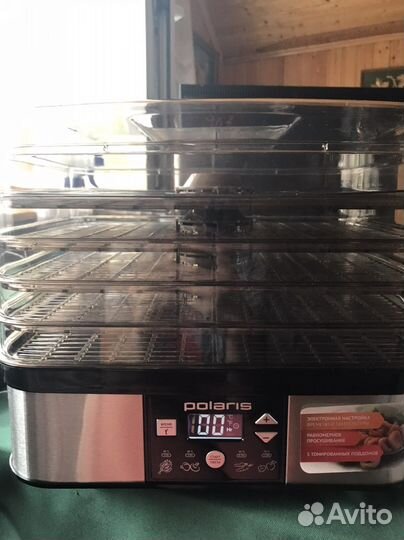 Сушилка для овощей и фруктов Polaris