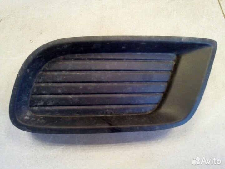 Заглушка бампера Mazda BT-50