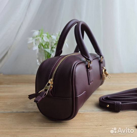 Сумка с ручками натуральная кожа Loewe бордовая