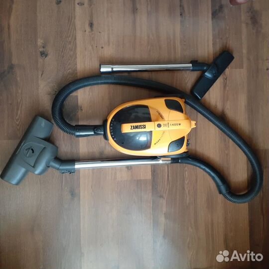 Пылесос Zanussi ZAN1656