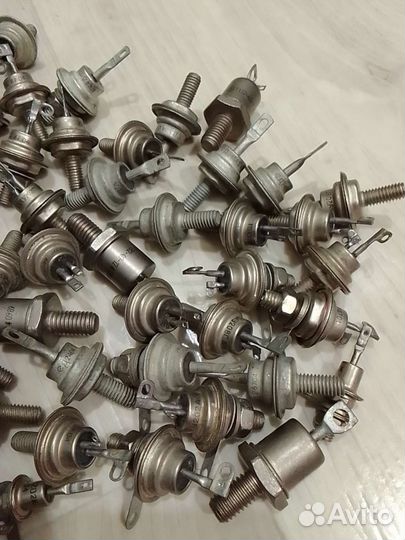 Диод, Тиристор, Симистор, Стабилитрон СССР