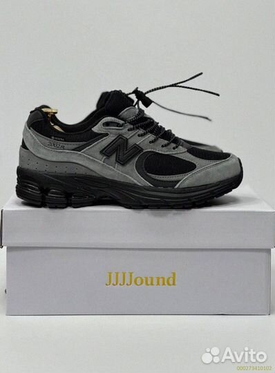 Легкие кроссовки New Balance 2002R для мужчин