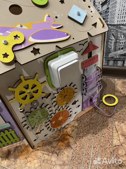 Бизиборд домик со светом