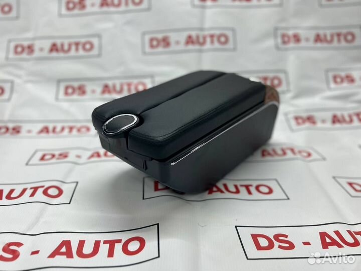 Подлокотник распашной Бар Универсальный AMG