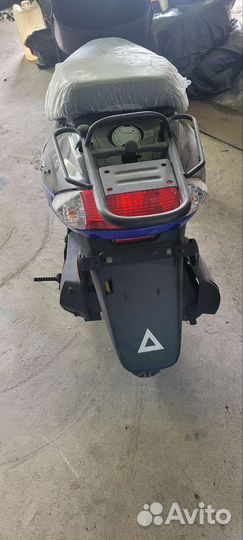 Продам скутер titan smart