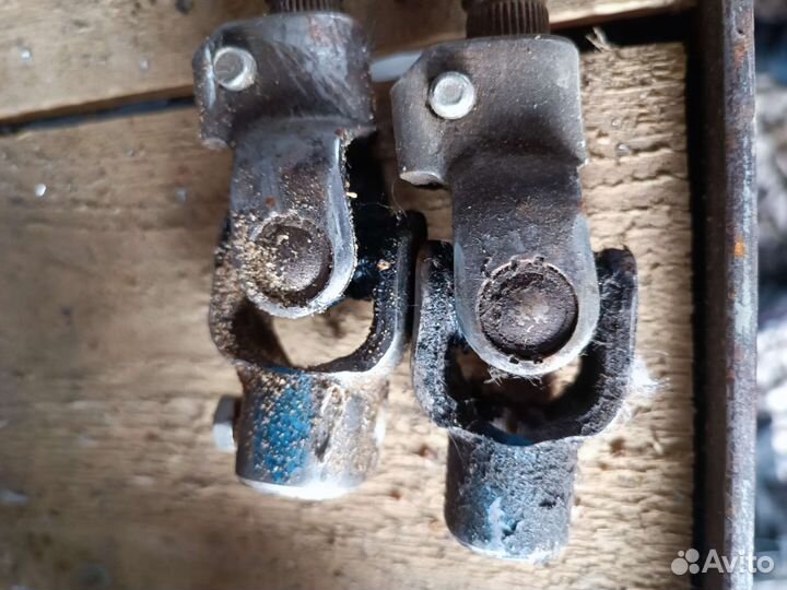 Карданчик рулевой Киа Спектра