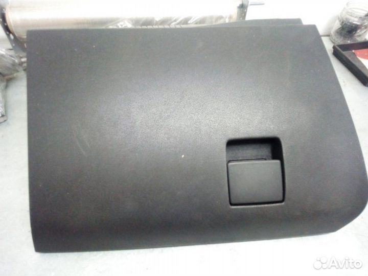 Бардачок Opel Astra H хэтчбек Z16XER 2004-2015