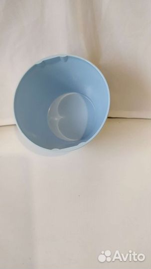 Горшочки для цветов, пластиковые