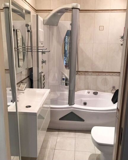 2-к. квартира, 60 м², 3/18 эт.