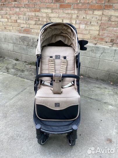 Коляска прогулочная