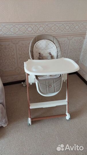 Стульчик для кормления happy baby berny v2