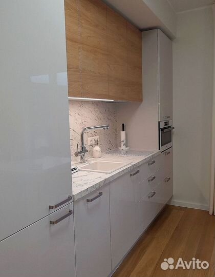 Кухня в потолок