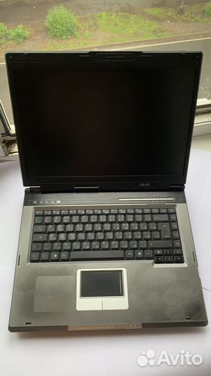Ноутбук asus