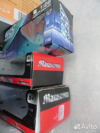 Коробки для машинок разных масштабов