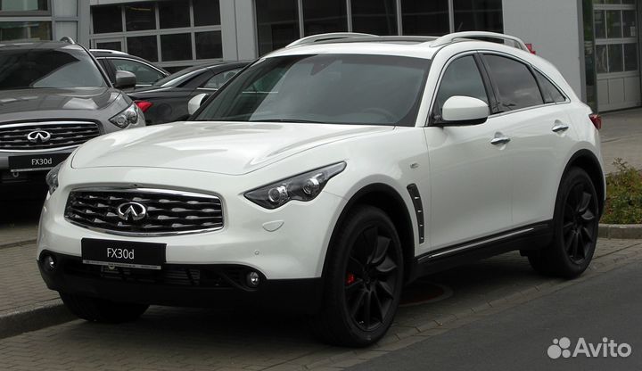 Лобовое стекло Infiniti Qx70