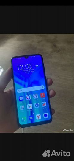 Телефон honor 10i
