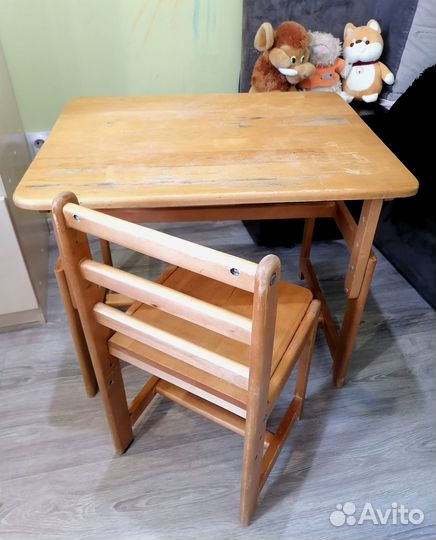 Детский стол и стул