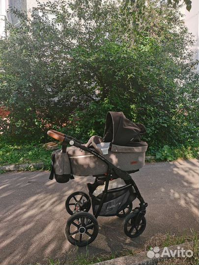 Коляска Riko Basic Bella Lux 2в1