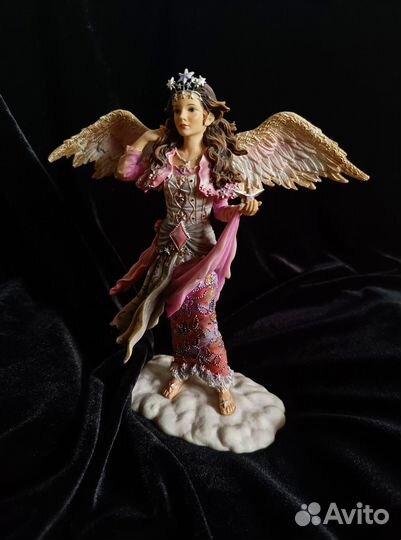 Статуэтка Christine Harworth 'Star of Heaven'
