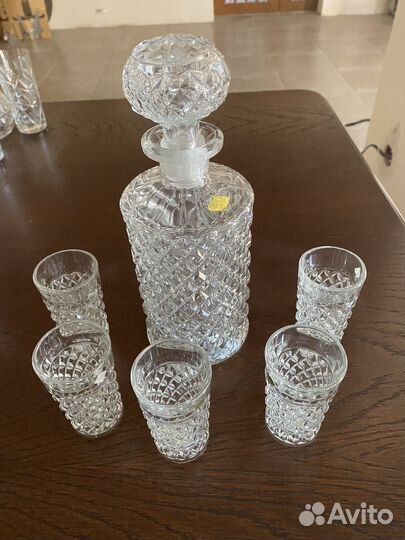 Графин хрустальный с рюмками
