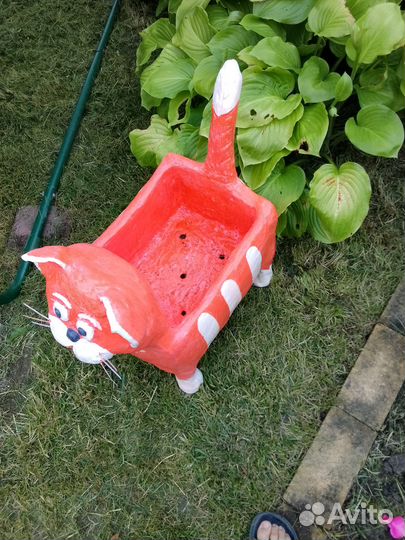 Цветочный вазон