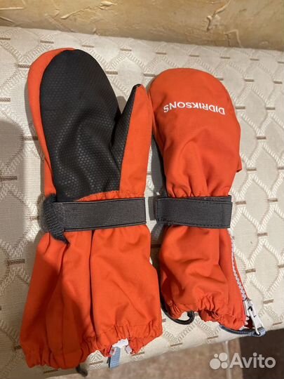 Шапка шерсть с натуральным помпоном 50рр, краги Re