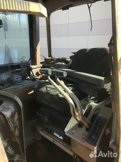 Кабина бульдозера Caterpillar D9N