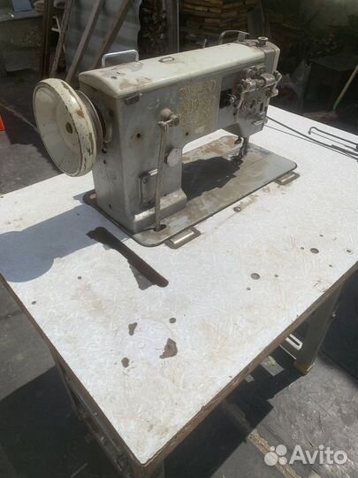 Швейная промышленная машина 3823 пмз