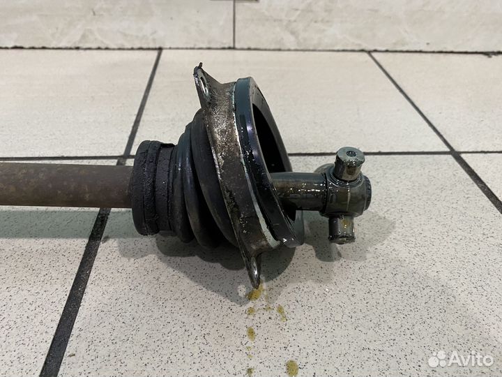 Привод передний левый Renault Logan