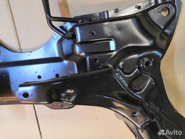 Подрамник передний Suzuki SX4 2006-2016 левый руль