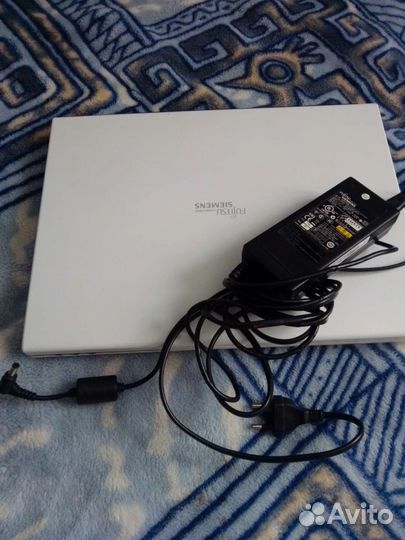 Ноутбук Fujitsu Siemens Amilo на запчасти