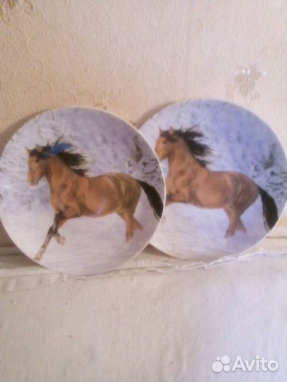 Тарелки, кружки