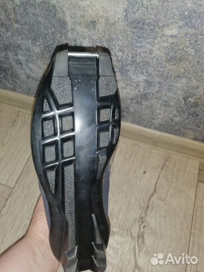 Лыжные ботинки размер 34