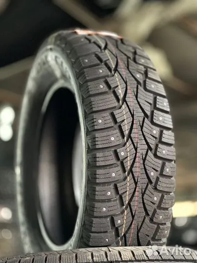 Centara Snow Cutter 215/70 R16 100T