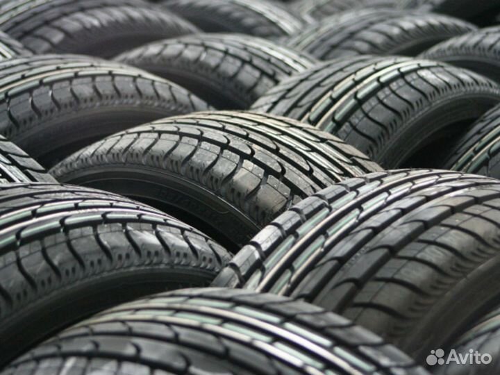 Bridgestone Blizzak Spike-02 275/45 R20